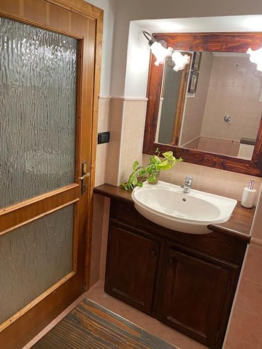 Casa Vacanze Fonte Del Menotre Foligno Kültér fotó