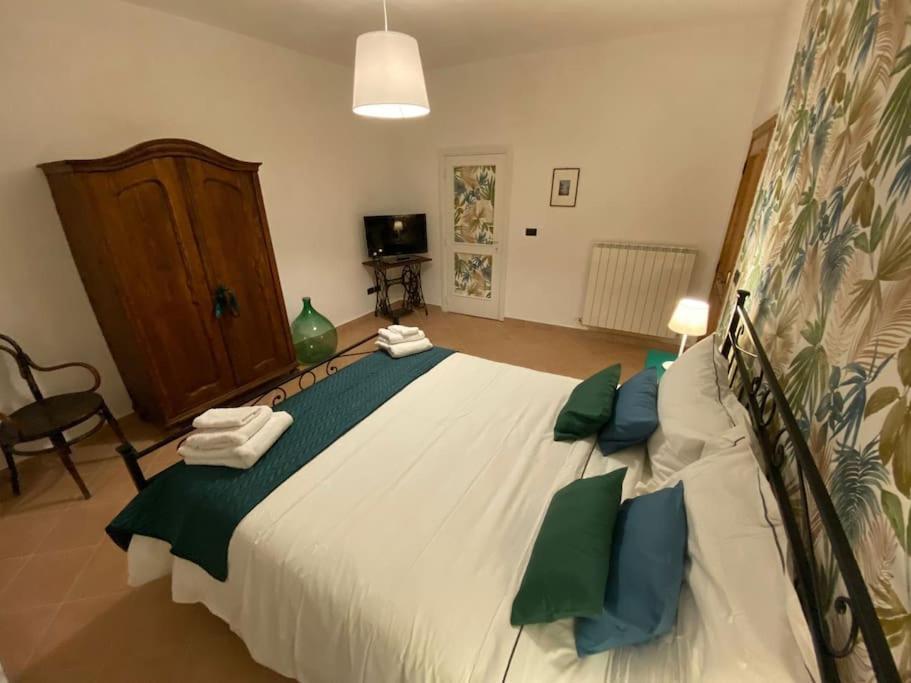 Casa Vacanze Fonte Del Menotre Foligno Kültér fotó