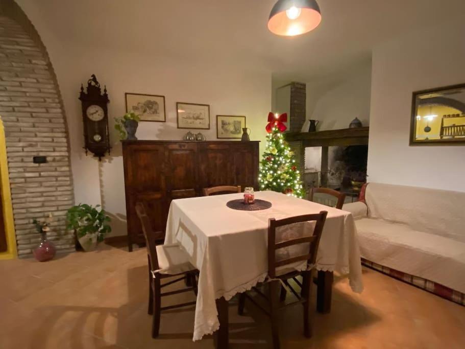 Casa Vacanze Fonte Del Menotre Foligno Kültér fotó